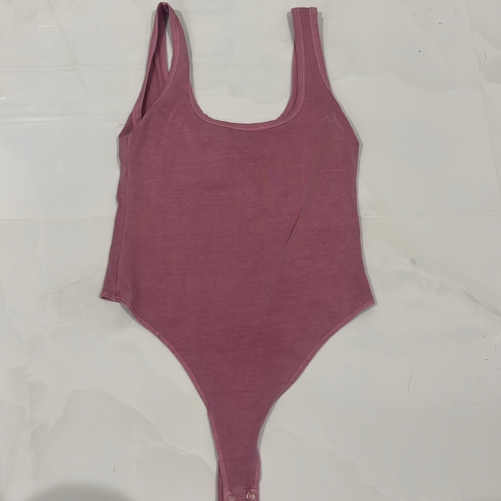 Forever 21 Pink Tank Top Classic Scoop Neck